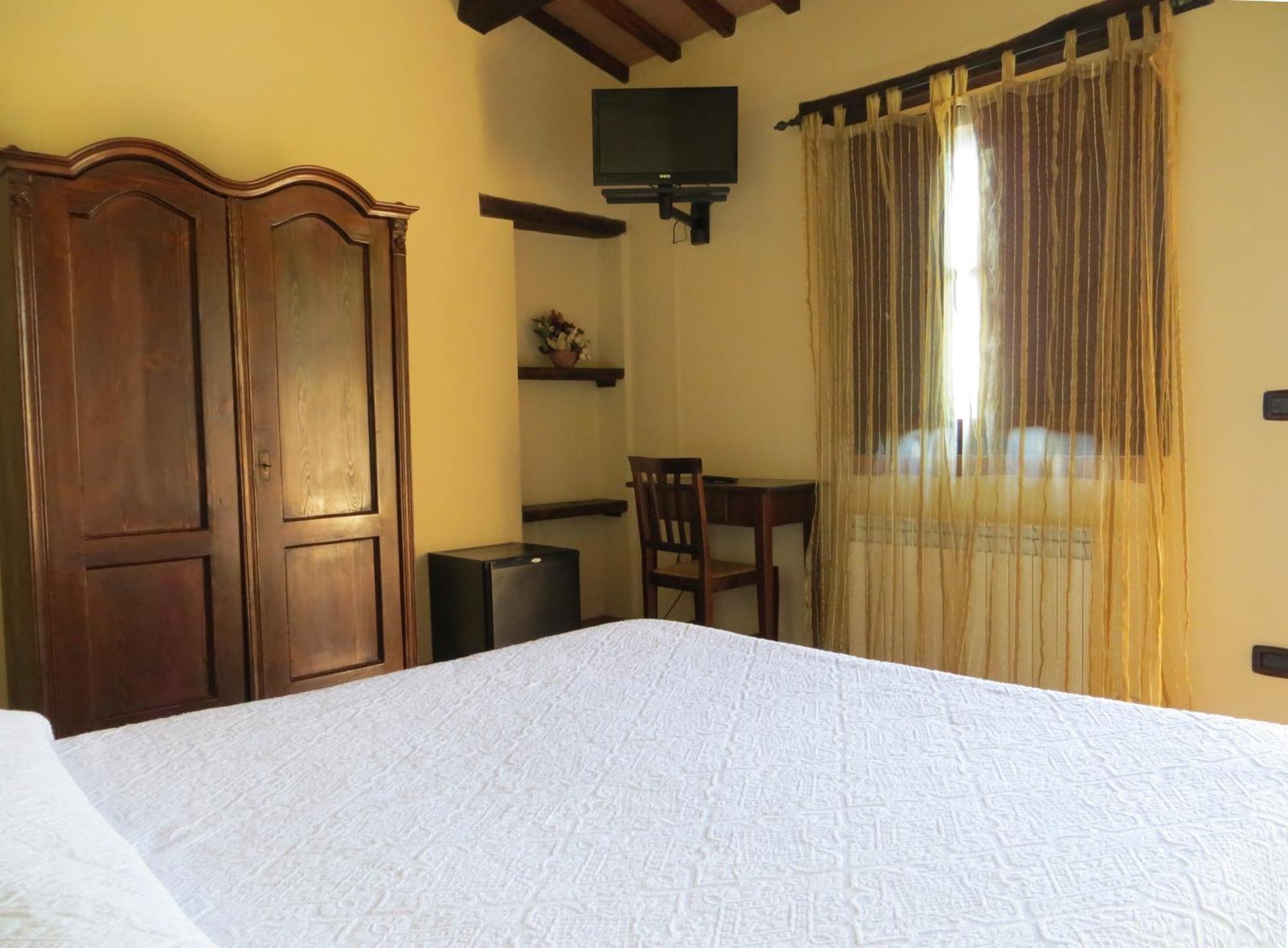 Agriturismo Casale Delle Lucrezie Todi Eksteriør billede