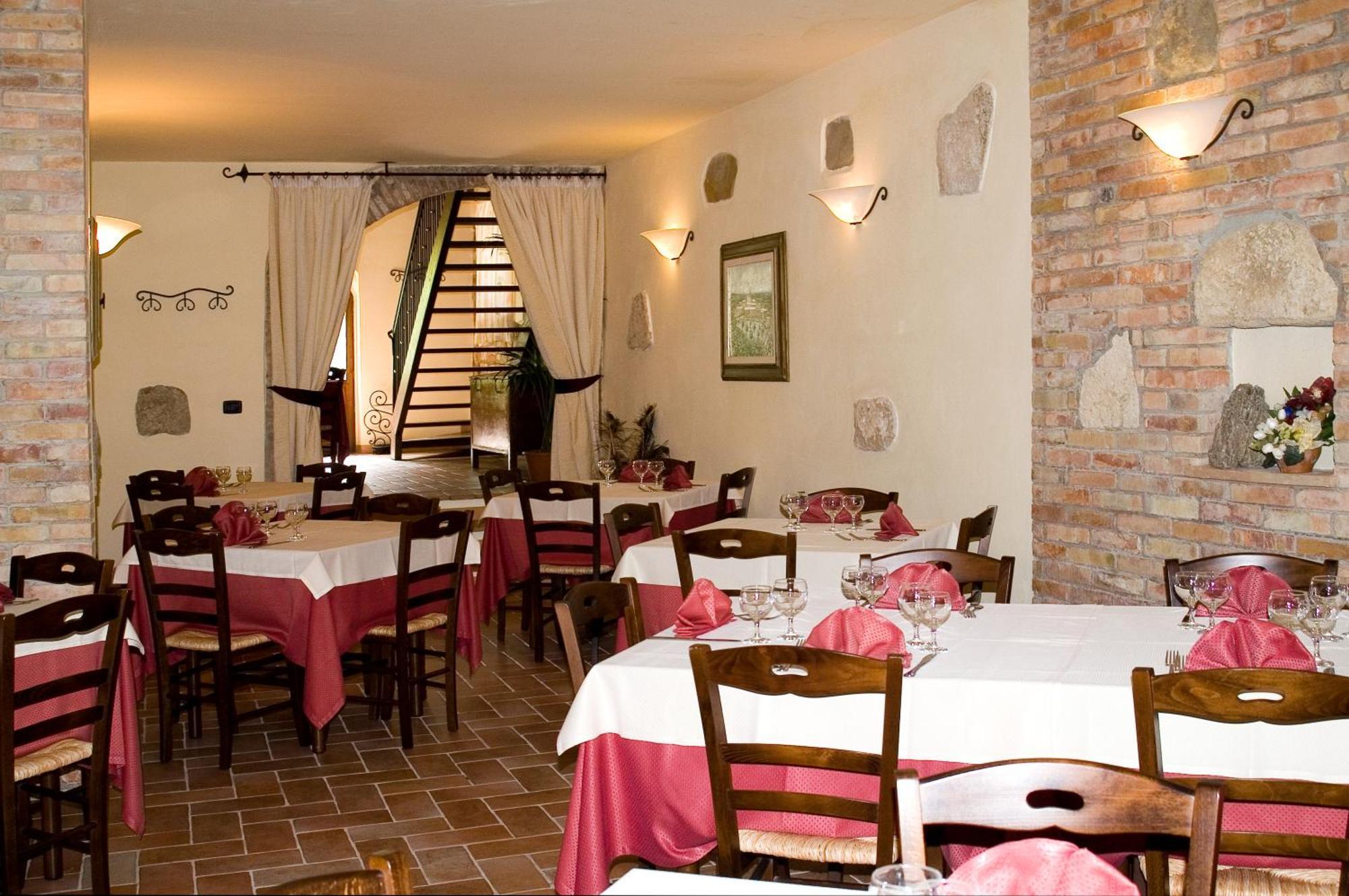 Agriturismo Casale Delle Lucrezie Todi Eksteriør billede