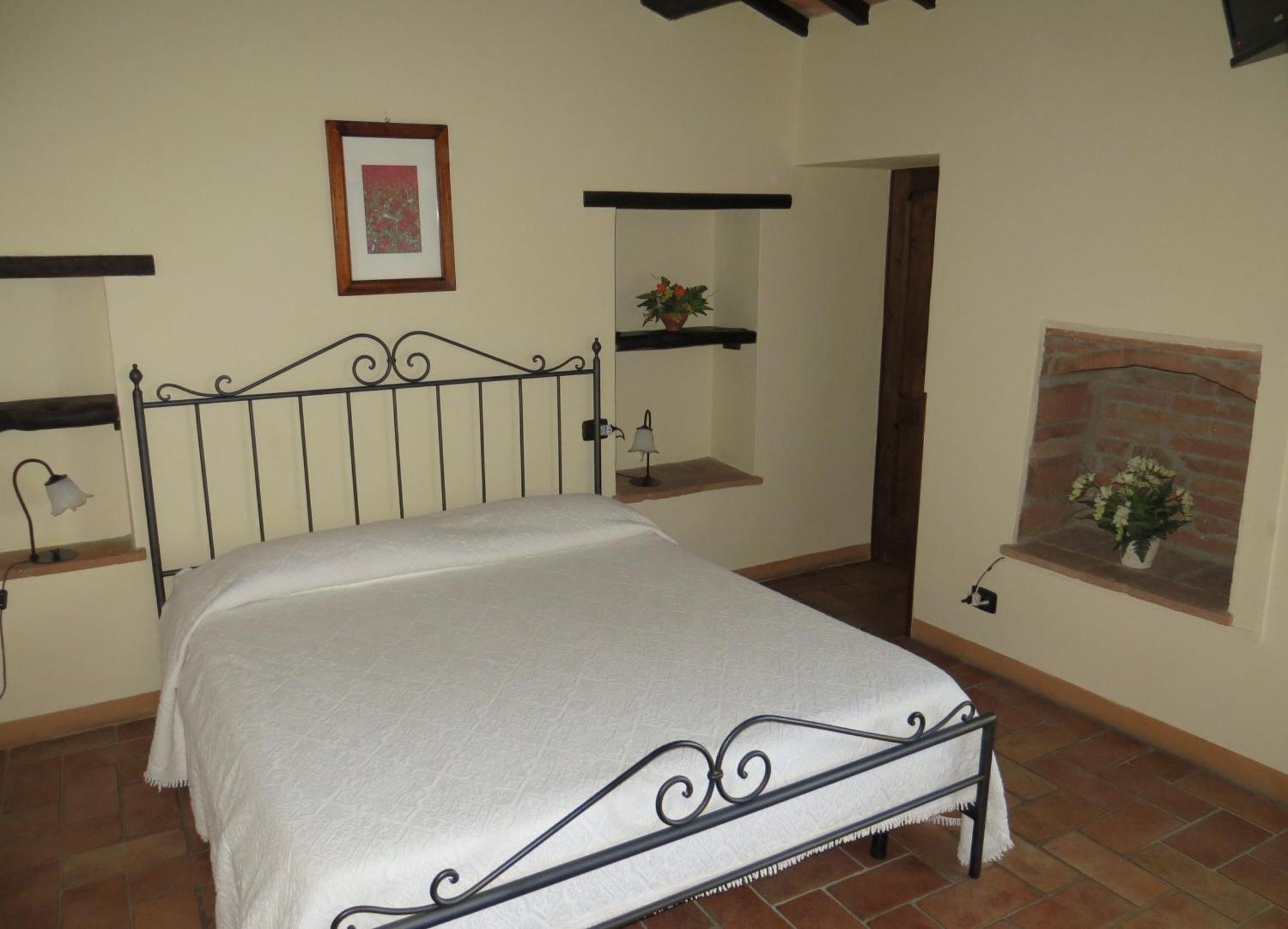 Agriturismo Casale Delle Lucrezie Todi Eksteriør billede